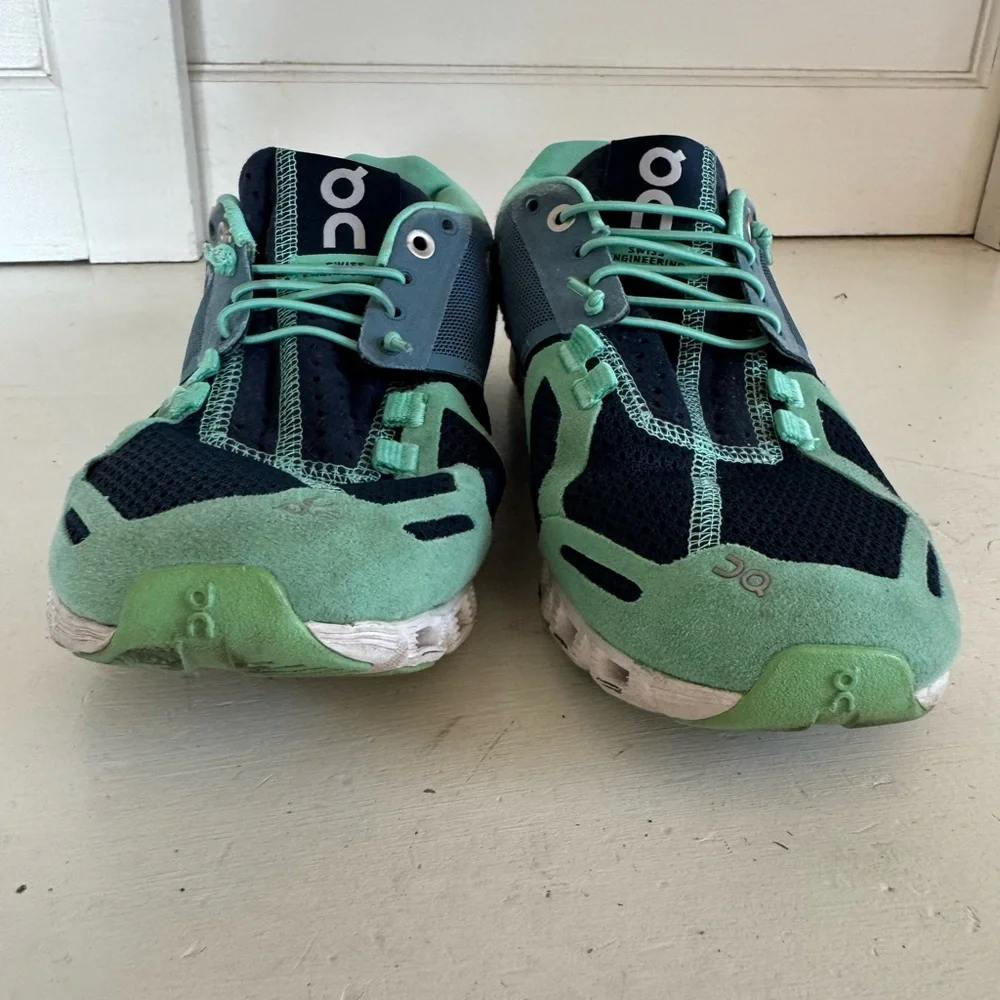 On Cloud women’s mint teal blue running‎ shoes size 7
